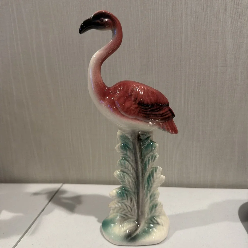 Vintage, mid-century Art Deco Style Pink Flamingo Ceramic‎ Figurine Flamingo